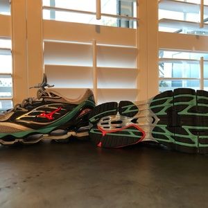 Mizuno running shoes